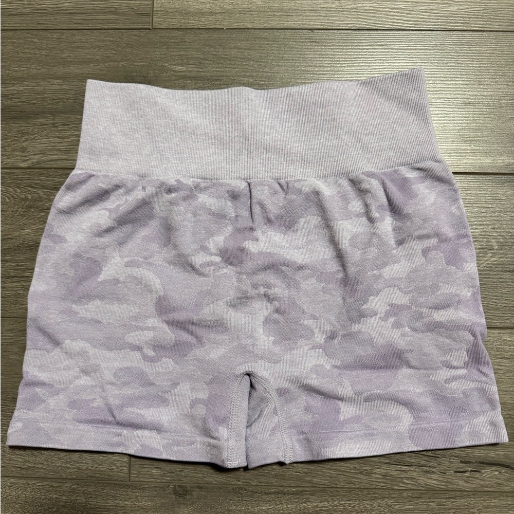 Amazon Lavender Camo Women's Bike Shorts